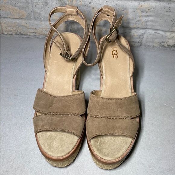 NIB MSRP $150 UGG® Carine Platform Sandal Women's Size 9.5 - Picture 6 of 9